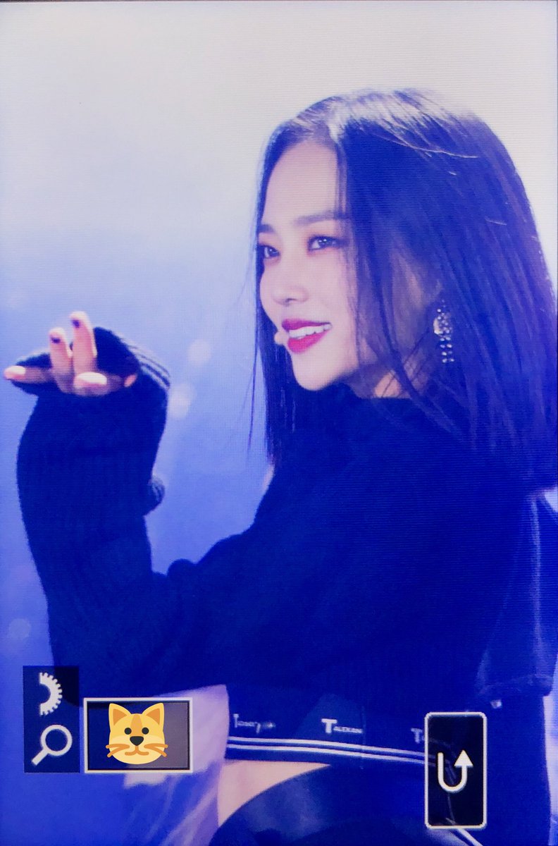 black_kitty98's tweet photo. 181023 예은 프리뷰
#CLC #씨엘씨 #예은 #장예은 #YEEUN https://t.co/VZUX9E7Z06