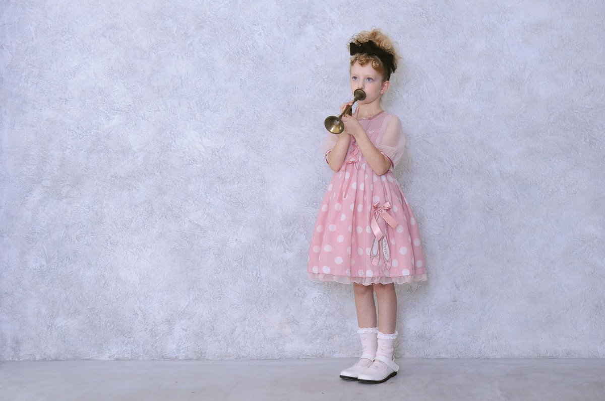 Lafary ラファリー この秋始まる お洋服の物語 ﾟ ﾟ ﾟ ﾟ ﾟ ファッションブランド Melodybasket Melodybasket ﾟ ﾟ ﾟ ﾟ ﾟ ﾟ お人形さんのように愛らしく ちょっぴりノスタルジックに 詳しい情報はこちら