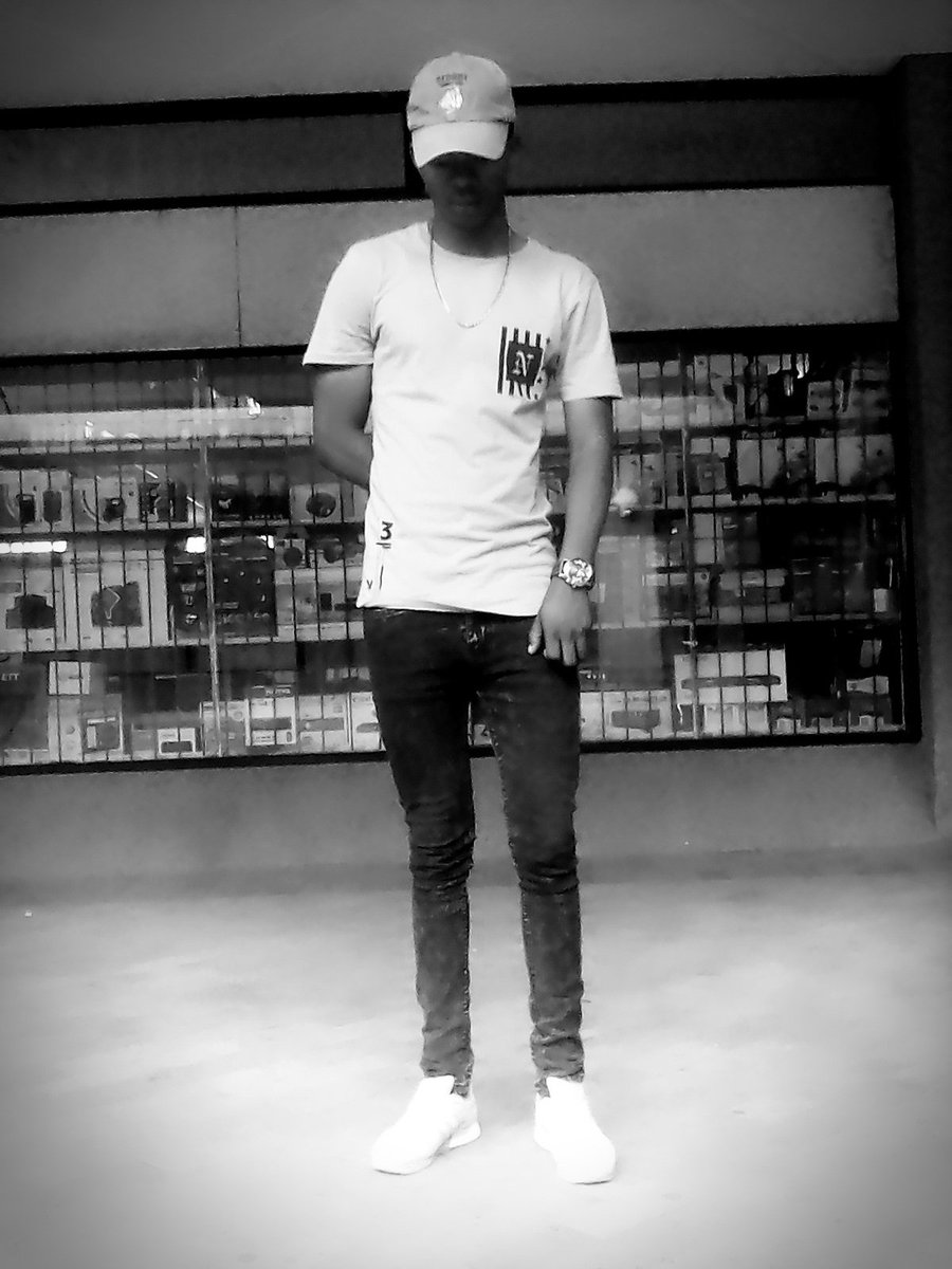 KatModeep's tweet image. Love yourself.♥️♥️♥️