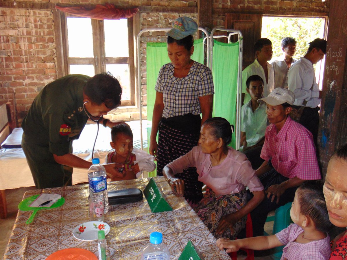 yysn2020's tweet photo. Oct21,Myanmar military under the
Southern Command, traveling medical team ,the Taungoo Township
resident's health care and repair services to the village priest and school . https://t.co/hzEtuy4lu0