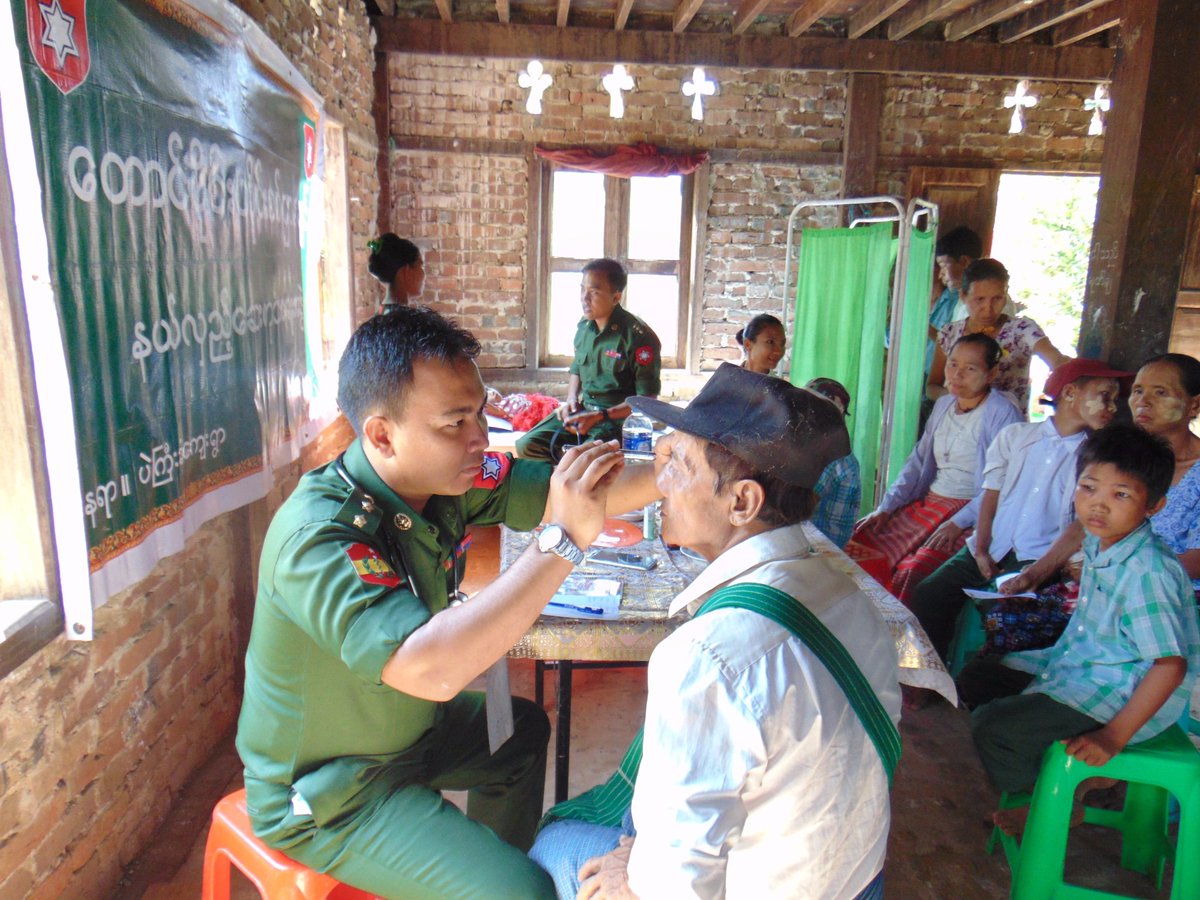 yysn2020's tweet photo. Oct21,Myanmar military under the
Southern Command, traveling medical team ,the Taungoo Township
resident's health care and repair services to the village priest and school . https://t.co/hzEtuy4lu0