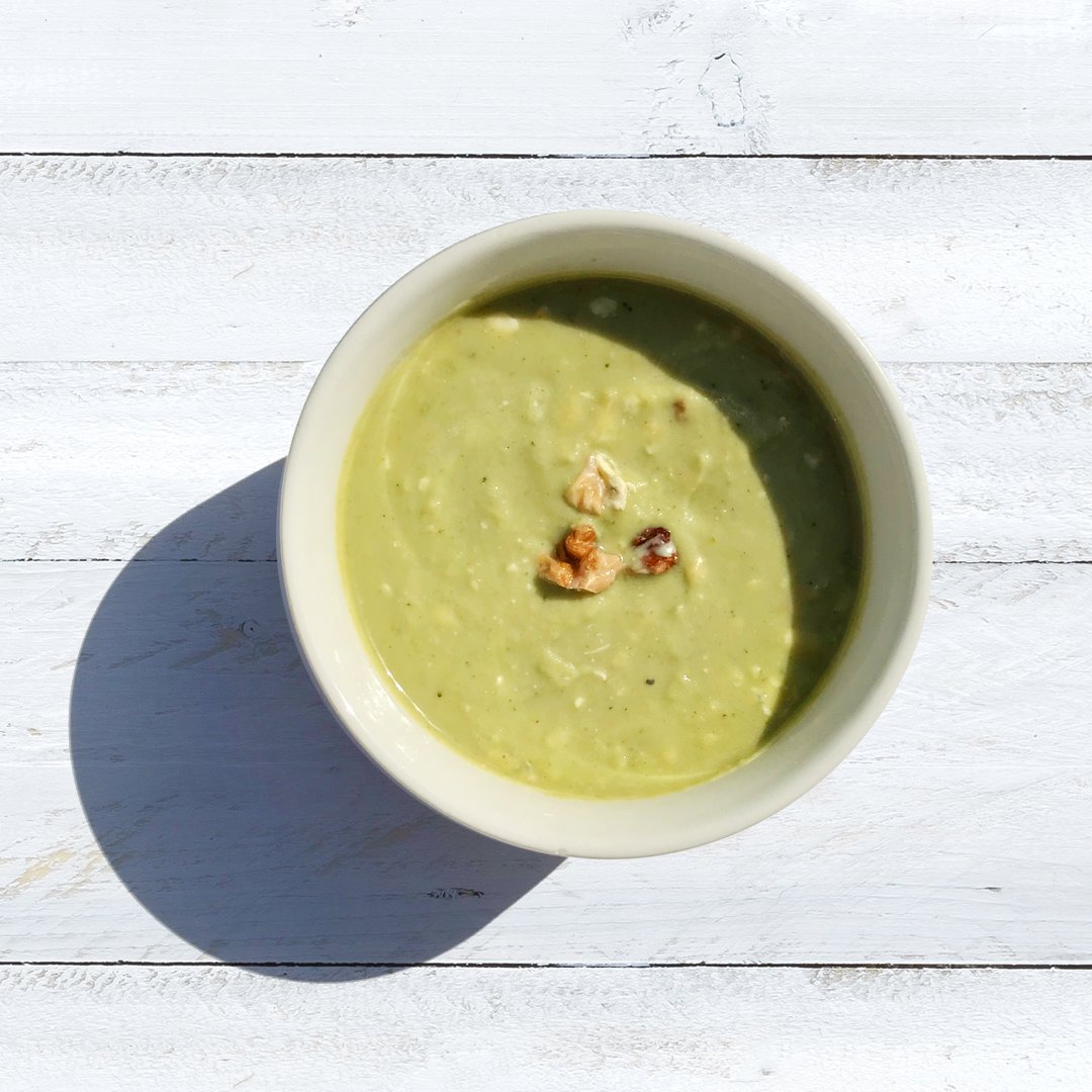 LoveYourselfHQ's tweet photo. Super Soups are just the ticket at this time of year, better still they're just a snack with us so you'll still get to enjoy 3 healthy meals &amp; another snack each day too. Find some super soup recipes on our Pinterest #soup #autumn #snack #stilton&amp;broccoli #London #diet # https://t.co/P3qAl0HTHa