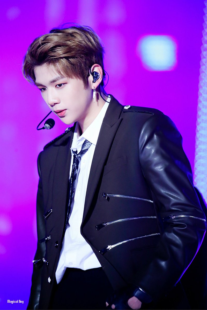 MagicalBoy1210's tweet photo. No one like you. 

181020 BOF 원아시아 페스티벌 인 부산 개막식

#강다니엘 #다니엘
#워너원 #Kangdaniel https://t.co/RXnVPS5tHz