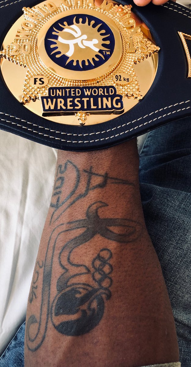 MATrix_8692's tweet photo. Time to add to the list, tattoo number 3, can’t wait! #343 #worldchampink https://t.co/bvySLvjji3