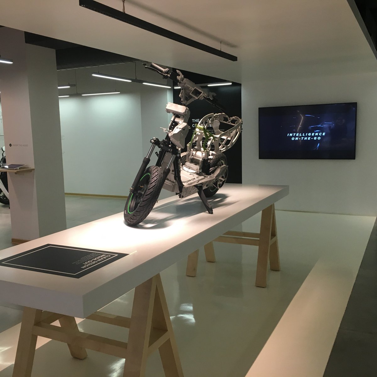 lemondesign_in's tweet photo. “ The visitor’s mind cannot be regarded as a clean slate and we need to start with experiences they have already had and then enrich upon them.”
Designed by Lemon Design for @atherenergy, the Ather Experience Center was awarded the 2018 Kyoorius Design Award for Best Retail Space https://t.co/85yPYCWorN