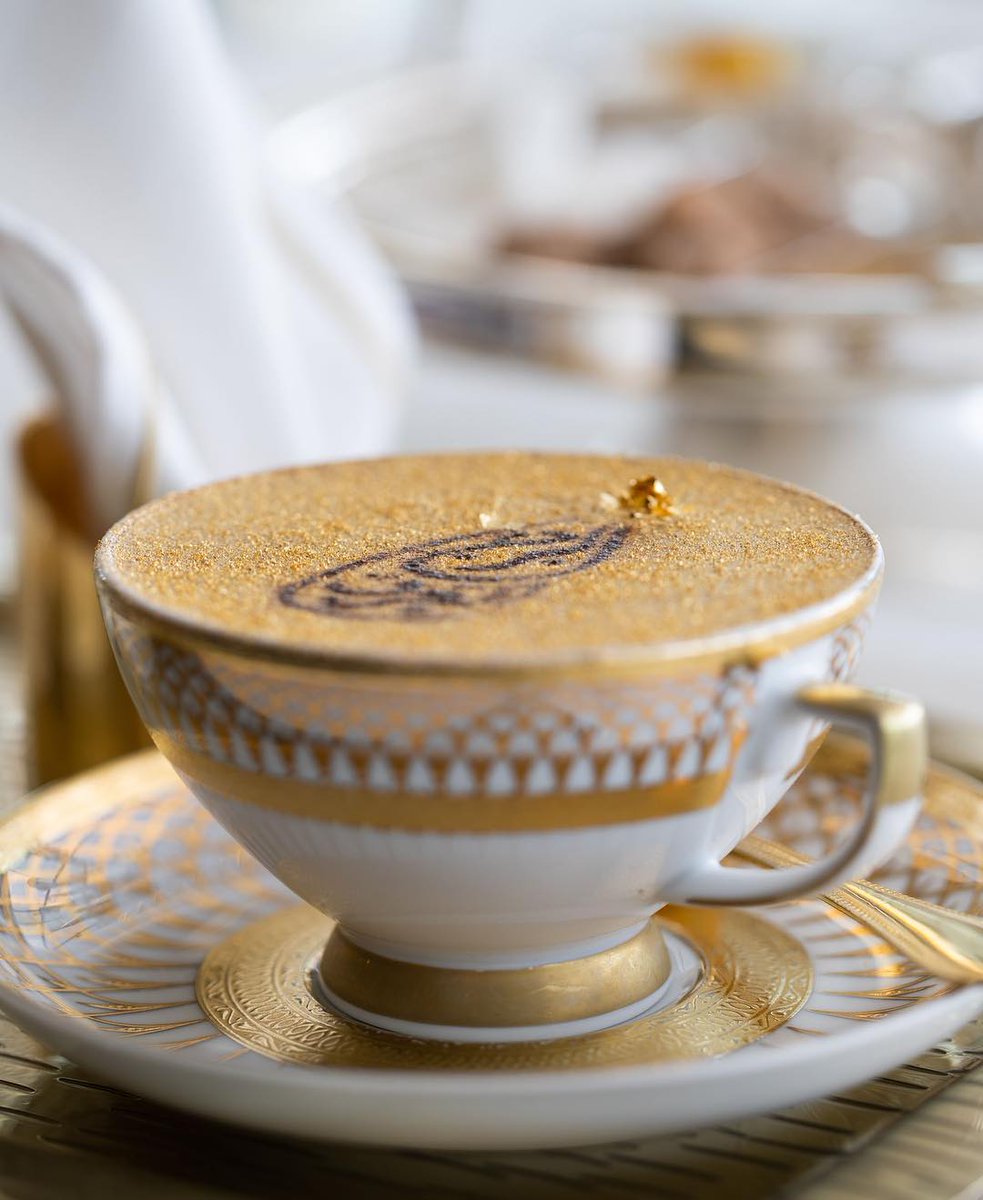 A sprinkling of gold dust on a very special cappuccino. #24CaratGold #SahnEddar #BurjAlArab 
Thank you 📷 IG chef_moooon