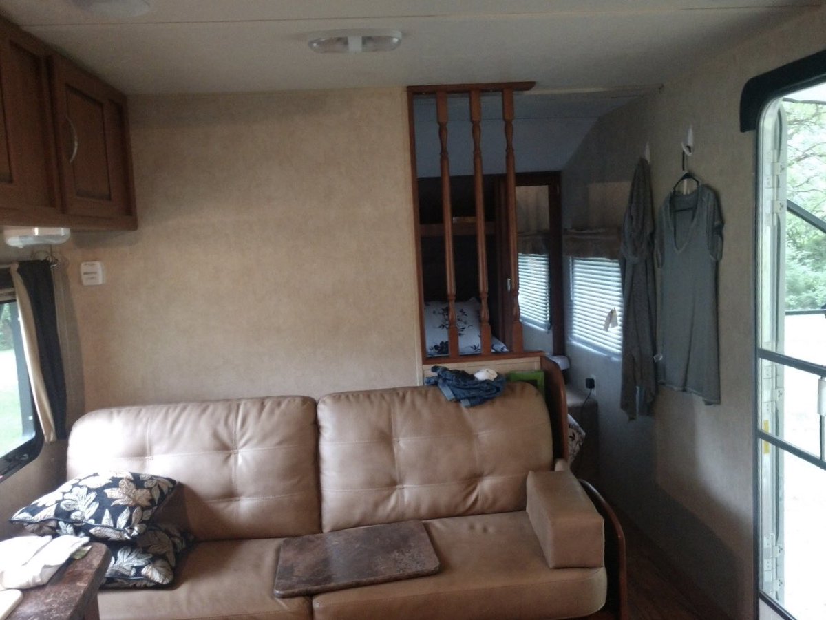 s_rving's tweet image. Here we have the Before and After of Matt remodeling part of the RV for a more open concept look! It looks wonderful! #openconcept #DIY #remodel #amazing #RVremodel @GoRVing @CampingWorld