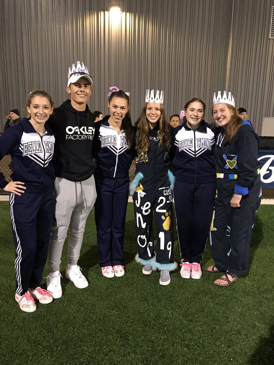 BPSCheerSquad's tweet photo. Thanks to our amazing fans of the game on Homecoming, @marlow_maggie , Lindsay, and @LNavarre7 ! Thanks for being great Lion fans! #LionPride 💙🦁 https://t.co/dtfA209YPI