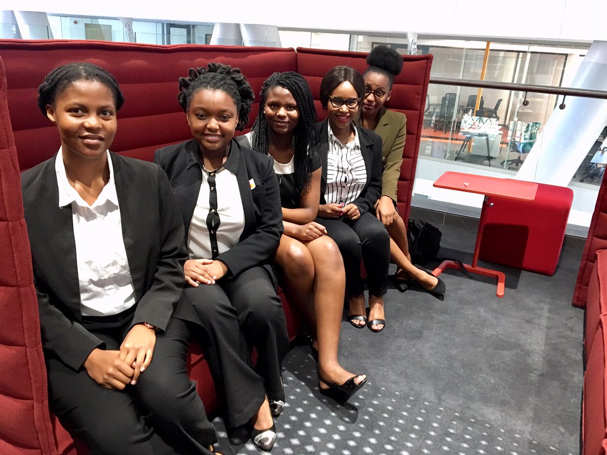 KulikYvette's tweet image. #ExtraAUDinary finals are underway 💪🏼