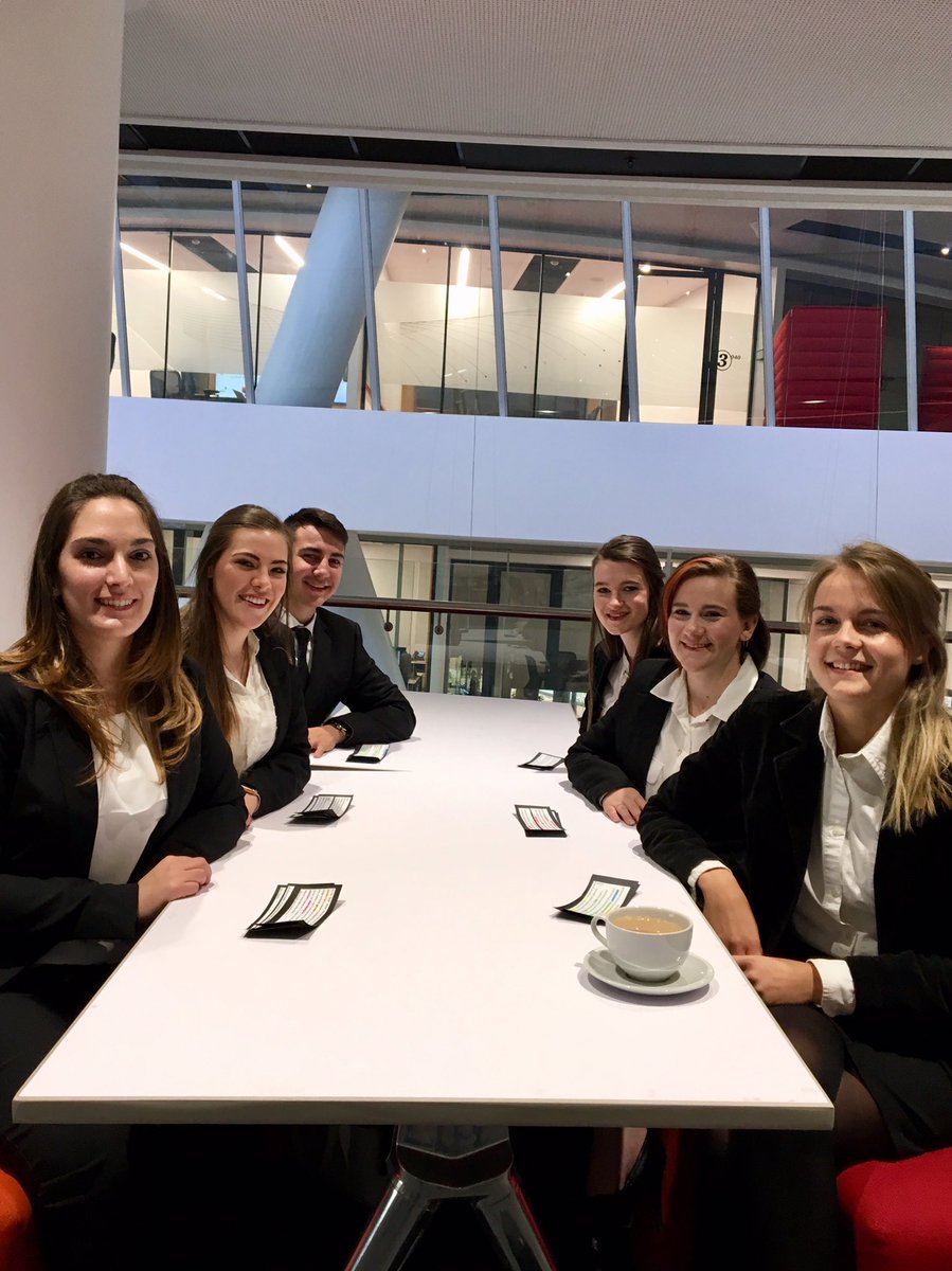 KulikYvette's tweet image. #ExtraAUDinary finals are underway 💪🏼