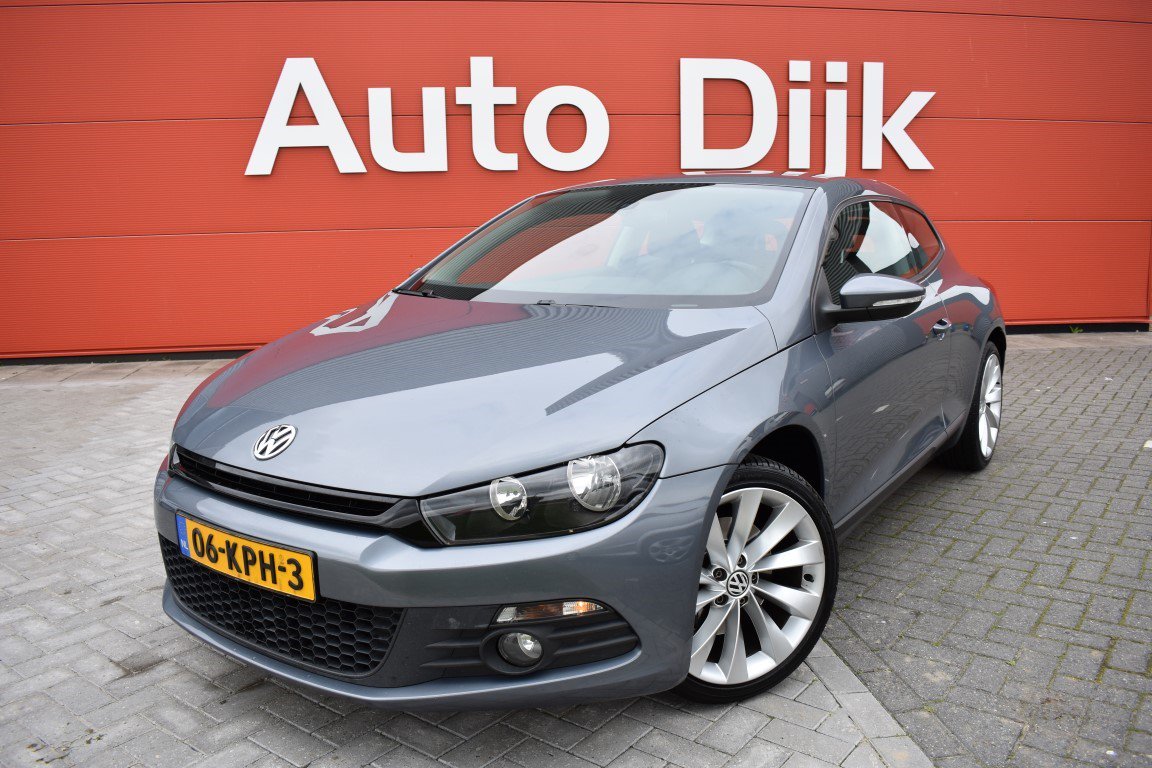 We hebben weer een Volkswagen Scirocco, deze kleur (Beryllium Grey) was nog niet voorbij gekomen! Bouwjaar 2010, 168.000 kilometers en maar liefst 160 pk's! En dat voor maar €8950,- !! Wie kunnen we dit keer blij maken? 😀#scirocco #volkswagen #dokkum #dongeradeel #autodijk