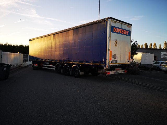 ReseauRAS's tweet photo. Suite aux dernières intempéries, R-A-S mobilise ses adhérents. Après l’arrivée d’une première équipe samedi matin sur Carcassonne, c’est R-A-S LA SEVENNE qui envoie plus de 200 machines d’assèchement pour assainir les bâtiments sinistrés de l’Aude. N° vert : 0 800 003 622 https://t.co/PJzV7AcRoC
