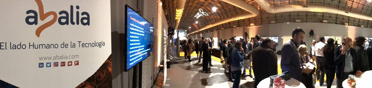 elenamb813's tweet image. #BMCExchange  @AbaliaIT disfrutando de un interesante día con partners y clientes.