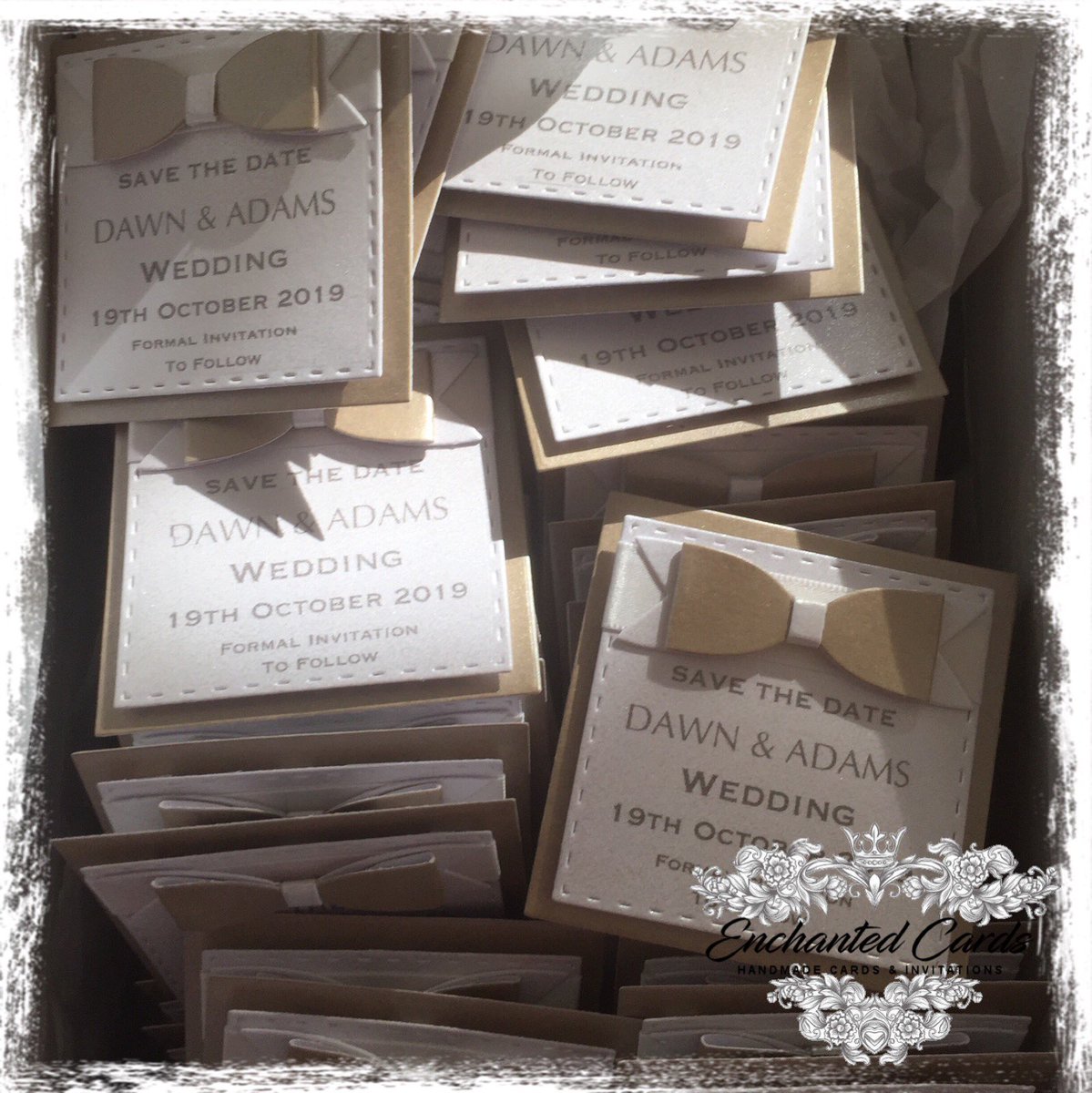 enchanted_cards's tweet photo. #SaveTheDate #bespoke #luxury #handcrafted #fridgemagnet Save The Dates! All boxed up and ready to be delivered to the #beautifulbridetobe We #design &amp; #make All our #handmadeinvitations &amp; #handmadecards #boxedcards #cardmaker #cardmaking #cardartist #enchantedcards 🎩🎩🎩 https://t.co/oB1bBdt0E6