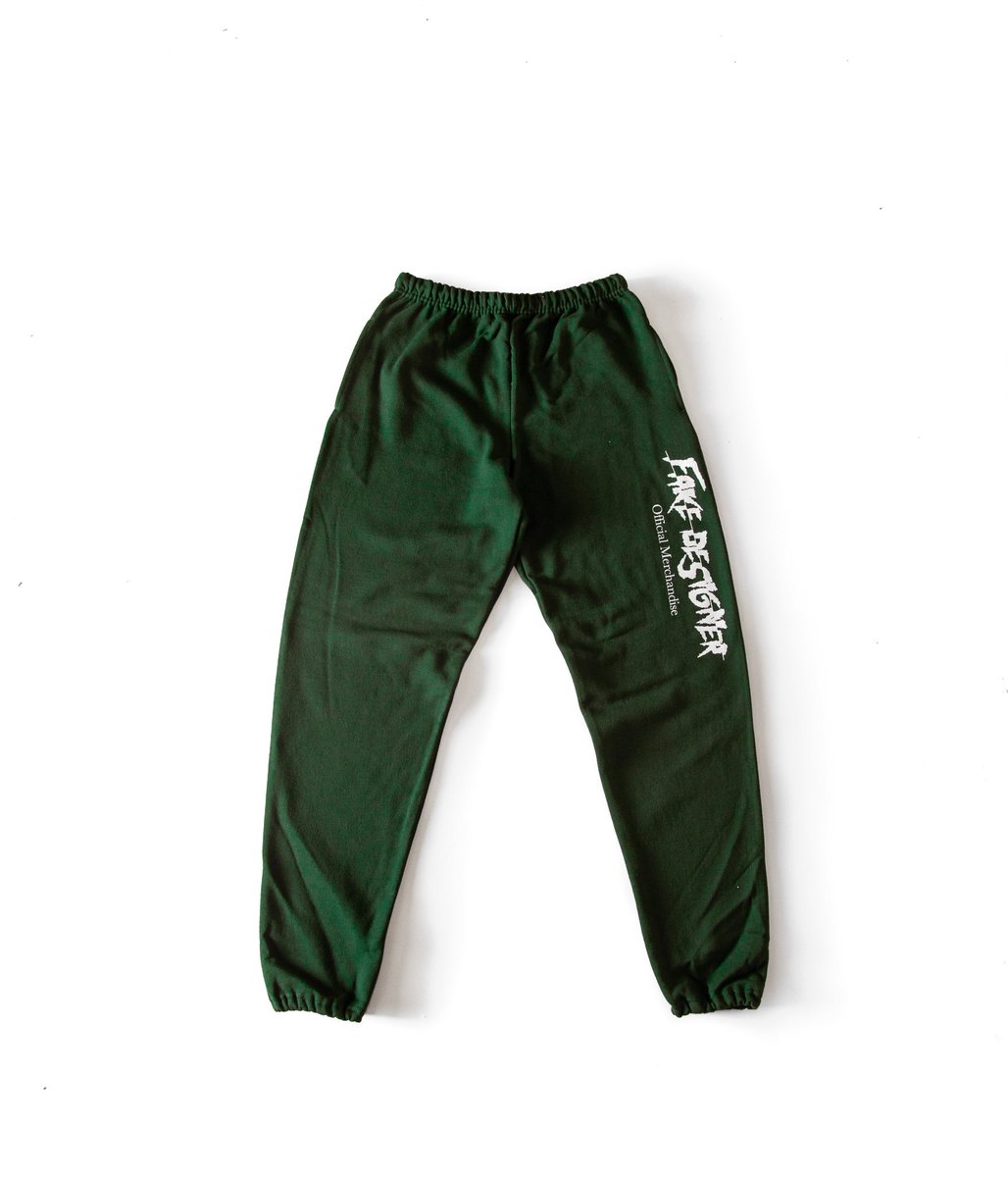 BeckerUBEEZY's tweet photo. @CHACHINGk Or @FakeDesigner_ sweatpants releasing this Friday 10/26 https://t.co/xeAc5tBxIi