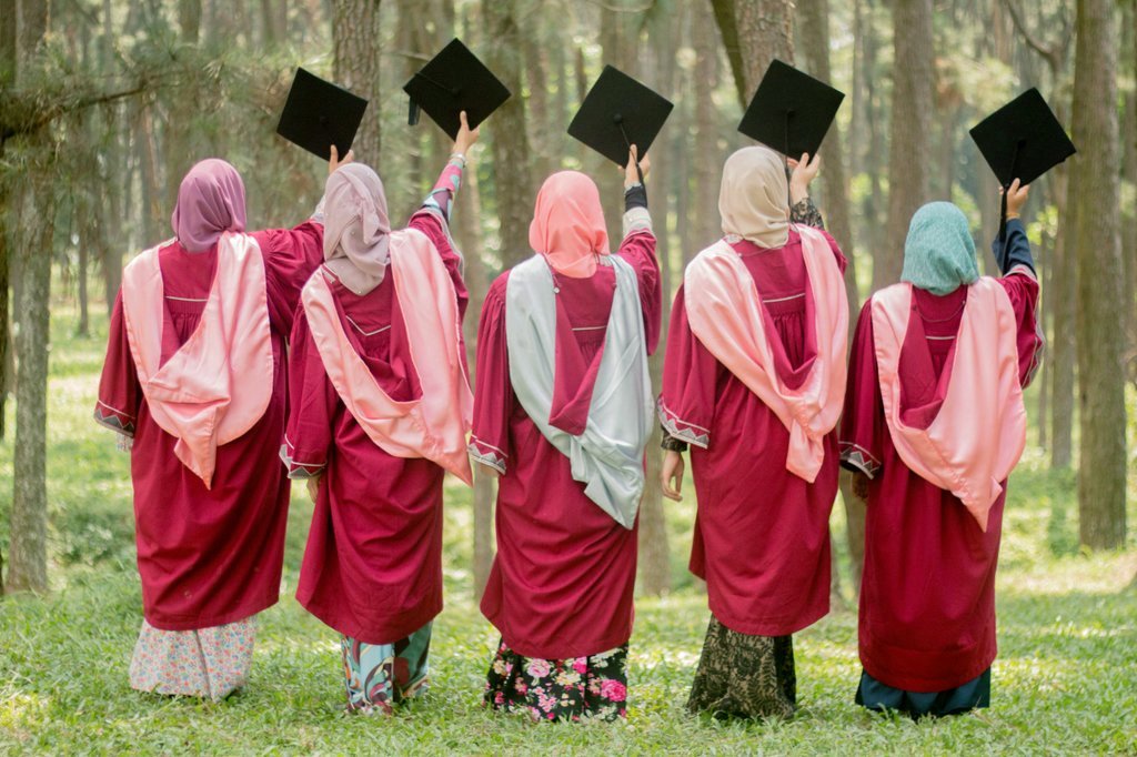 farhanboo916's tweet photo. Job Pre Konvo Semalam di UPM.
Bestnya konvo!
#UPM #UniPutra https://t.co/DEhGFQdWRI