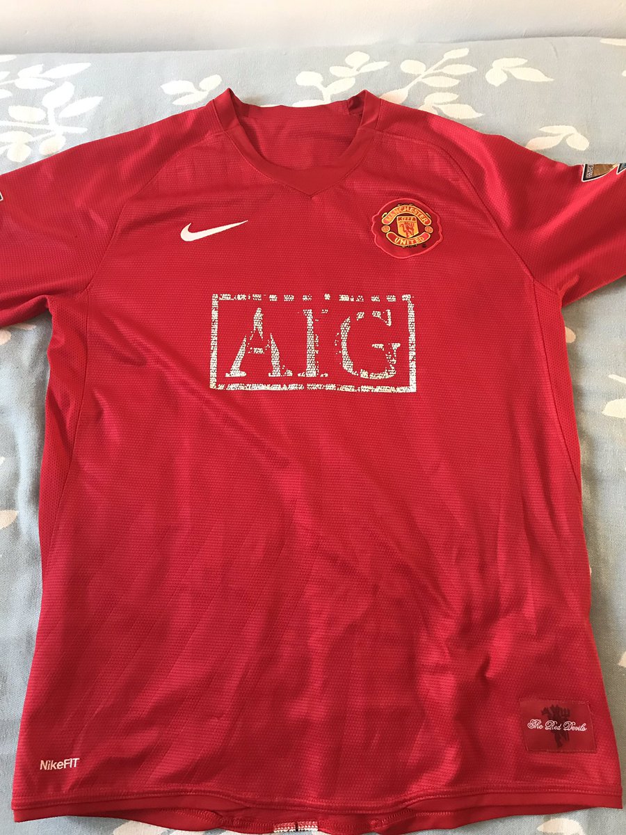 RunxiangHu's tweet photo. Today, Old Trafford's children are back home https://t.co/qVSWgWIoaQ