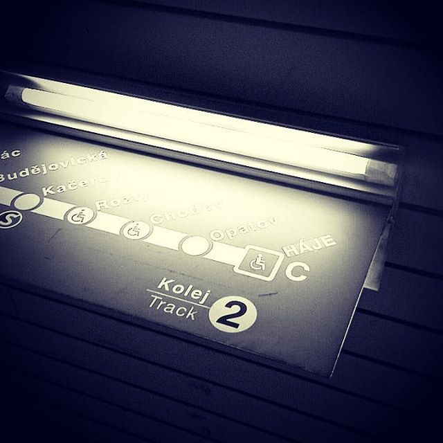 Medvidekpu's tweet image. Táhněte do #haje ;) #metro #metrogram #praha