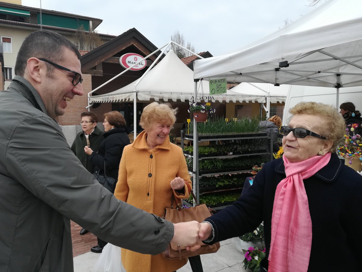 #Torre, dopo periodo sperimentazione, abbiamo reso definitivo il #mercato del giovedì. Inoltre, approvato progetto definitivo per realizzare ciclopedonale parco del Seminario-via Terme Romane-via Bellasio. #BuonaGiornata!