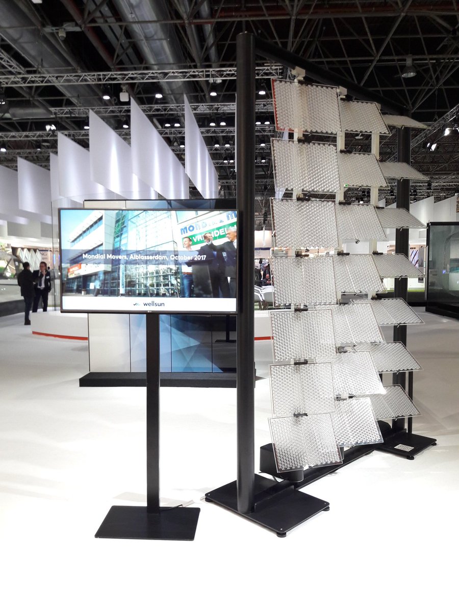 Lumiduct's tweet photo. Part of the Wellsun team is ready for #glasstec 2018 to start. Meet us on the 23rd - 26th of October at Messe Düsseldorf, hall 11, stand B09 with many other #glass #innovations for #architecture. It's all about #transparency! https://t.co/27uFHR3lyS