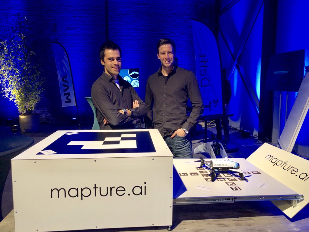 Mapture.ai (@mapture_ai) on Twitter photo Benieuwd wat een autonome ‘drone in a box’ kan betekenen voor waterbeheerders? Kom naar onze stand en wij vertellen het u graag! /cc <a href="/hhdelfland/">HH Delfland</a> <a href="/Rijkswaterstaat/">Rijkswaterstaat</a> @PlatformWOW #droneinabox #waterontmoetwater #dronesinhetwaterbeheer #waterbeheer Benieuwd wat een autonome ‘drone in a box’ kan betekenen voor waterbeheerders? Kom naar onze stand en wij vertellen het u graag! /cc <a href="/hhdelfland/">HH Delfland</a> <a href="/Rijkswaterstaat/">Rijkswaterstaat</a> @PlatformWOW #droneinabox #waterontmoetwater #dronesinhetwaterbeheer #waterbeheer