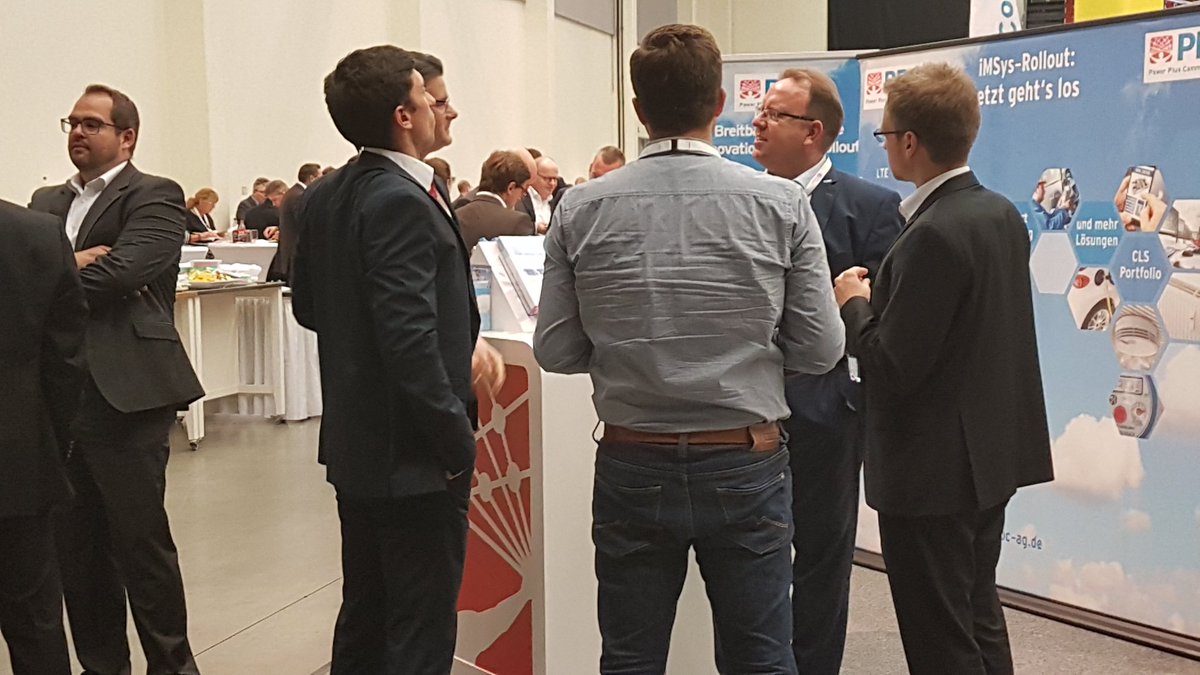 energie42's tweet image. Andrang am @PowerPlusCom Stand auf den #MeteringDays 
Es wird der effektive SIM Karten managementprozess vorgestellt #SmartMeterRollout