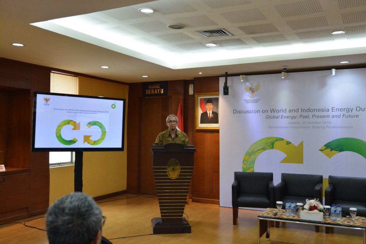 PerekonomianRI's tweet photo. #BeritaEkon

Jakarta (23/10) - Kedeputian Bidang Koordinasi Pengelolaan Energi, Sumber Daya Alam, dan Lingkungan Hidup Kemenko Perekonomian bersama British Petroleum (BP) mengadakan diskusi “World and Indonesia Energy Outlook 2018”.

https://t.co/nVLwalivUs https://t.co/kAFg02n3YA