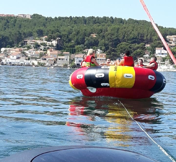 The Endless Ride in Biscarosse 😉
#professional #spinera #new #waterfun #watertoys #commercialtowables #towables #watersports #aquacenter #cablepark #beach #inflatableworld #inflatabletoys #bestoftheday
Infos: spinera.com