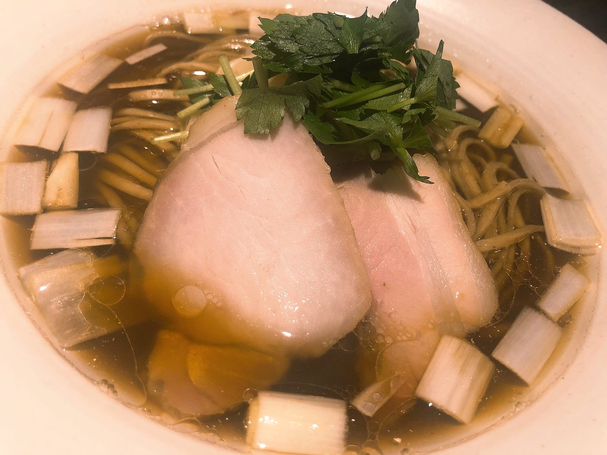 mendokoroshino's tweet photo. 本日10月23日(火)夜の部は濃出汁醤油そばのみ販売の【特別営業】となります。
営業時間は最大【21時30分】まで延ばして営業します。（材料切れ次第早仕舞い有り）
よろしくお願い致します！

https://t.co/eRtvmq78Rt https://t.co/FSfKaTQWyU