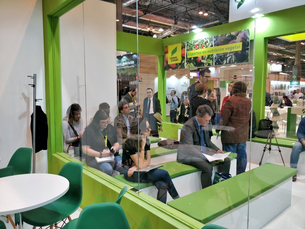 COMPOEXPERT_es's tweet image. 🆙🆙 Mucho movimiento en nuestro stand de #FruitAttraction10years 😊

Y es que... En breve comenzará la primera mesa redonda de las #EXPERtalks #somosEXPERTOS