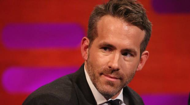 Ryan Reynolds wishes himself happy birthday with hilarious post

 