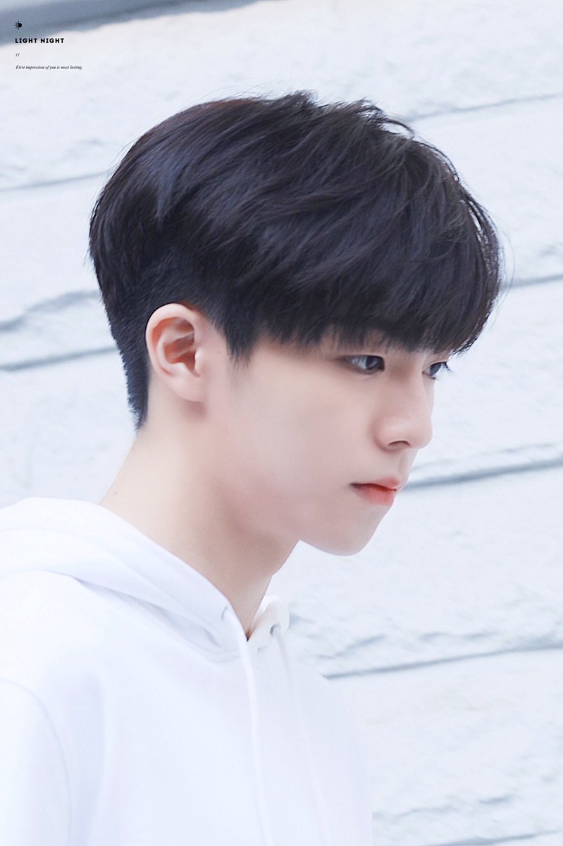 WithLinong's tweet image. how come god made me look like a potato, but made him look like the royal prince of taiwan 😤 unfair unfair