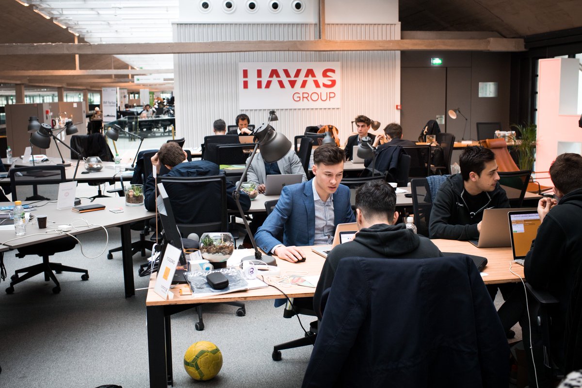 Havas_Startup's tweet photo. Havas accelerator program 100% dedicated to helping startups build their business.  
Follow our tweets and threads to be part of our journey 🚀  
Located in Paris in amazing @joinstationf, the world’s biggest campus for startups! https://t.co/LXEYCn1ubT