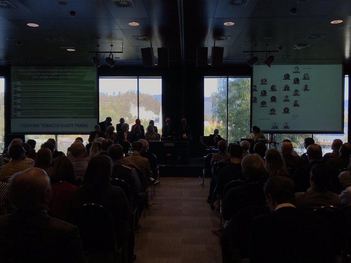 Dianadebernardy's tweet photo. Time to report from our REC #gs1euforum2018 #workwithaview #gs1standards #gs1inEu #gs1ineurope https://t.co/n2re0SWYwt