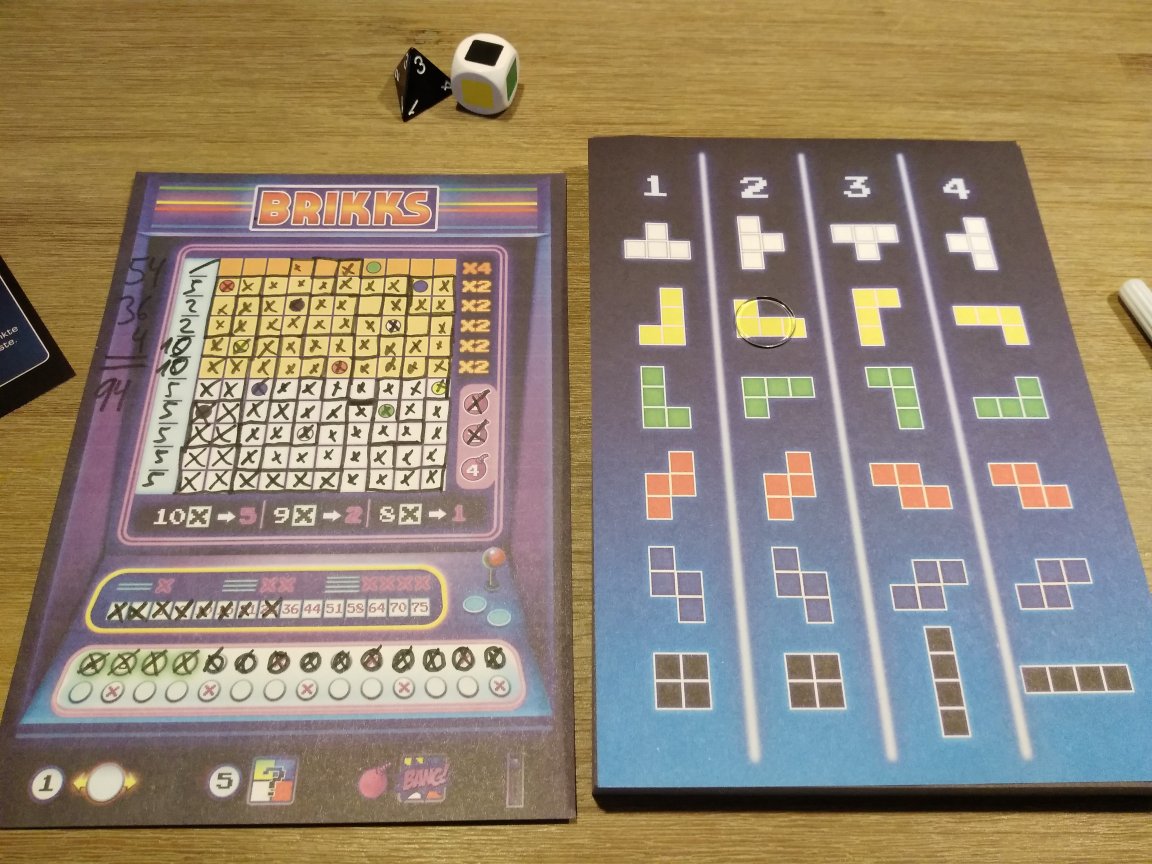 mottinator's tweet image. Tetris the boardgame by Wolfgang Warsch. Neat tetris clone. #Brikks by @Schmidt_Spiele