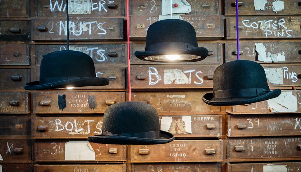 MrJDesignStudio's tweet image. We have put a selection of our #statementlighting on #sale until the 1st of December.
Take a peak at our offers, and get them while they're hot!
Mr J Team
mrjdesigns.co.uk/autumn2018sale…