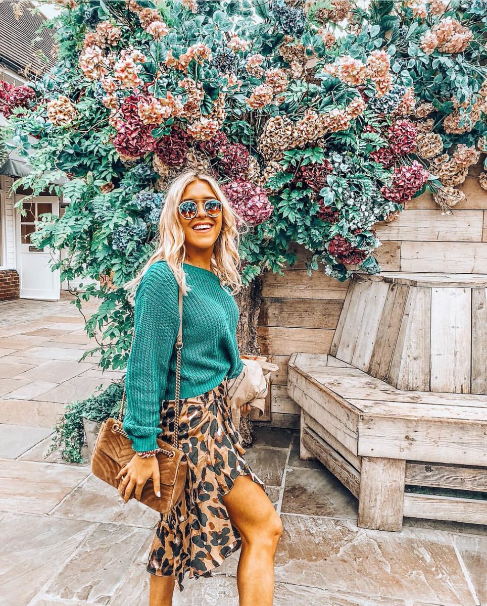 emshelx's tweet image. My most worn skirt this year is finally back in stock 🙌🏻 most versatile day to night skirt ever. Online here -&amp;gt; bit.ly/2CysT12 #yesmoreleopard #affiliate definitely don’t regret this purchase 🙌🏻