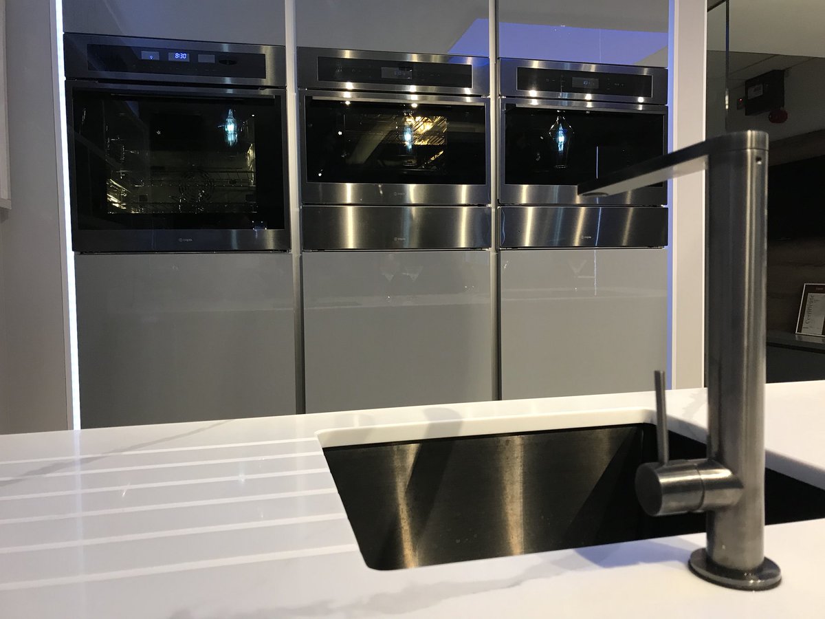 HDL_Trade's tweet image. Check out our stunning new @caple gunmetal appliances with sink &amp;amp; tap in our showroom #Caple #Gunmetal