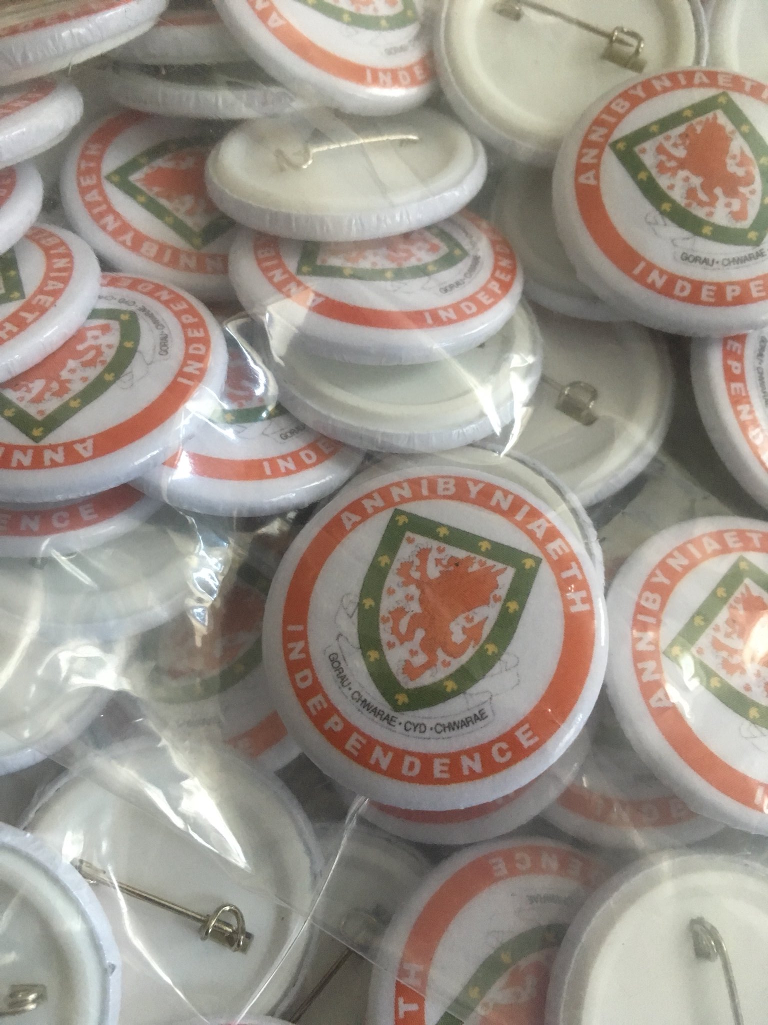 Welsh Football Fans For Independence on Twitter "Badges can now be