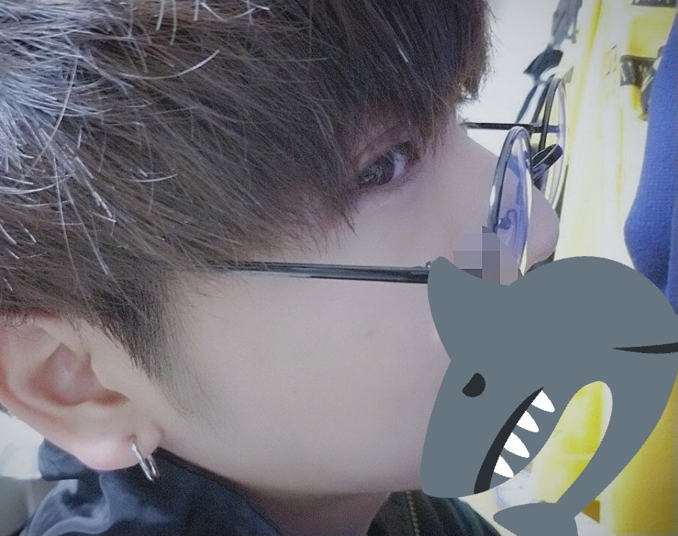 renpi000's tweet photo. メガネ男子風気取ってみた笑
ブスなのは許して笑笑

たくさんのarmyさんと絡みたいなあ。
みんな、絡みに来てね？ほんと。 https://t.co/UCwcouK5UN