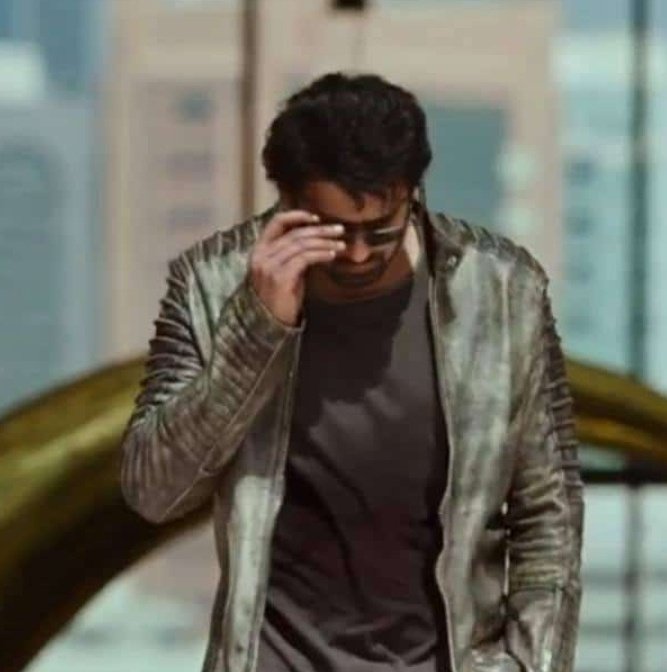 RishikcmR527's tweet image. That #style That #walk 
#Royalty is the quality which comes by birth 
#King #Leader #JaiRebelStar
#jaiRebalism #jaiprabhas_anna #HappyBirthdayPrabhas
#ShadesOfSaaho
#Rebel time starts 🔥🔥🔥🔥🔥🔥
youtu.be/huw6wD_1ppE