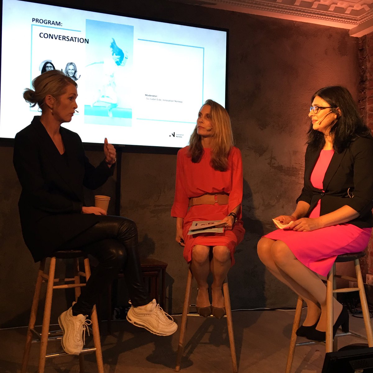 shewrote's tweet photo. #kudos 🙌 to @innovasjonnorge for addressing the importance of #diversity when building an international company 👏! Happy to contribute with @piotrjanosz from @bakkenbaeck &amp; @kjartanslette @Unacast @Loveleenbrenna @SivIsabelEide @KrohnTraaseth ⭐️🌍🚻🌈🦄 https://t.co/RArSF6zlHf