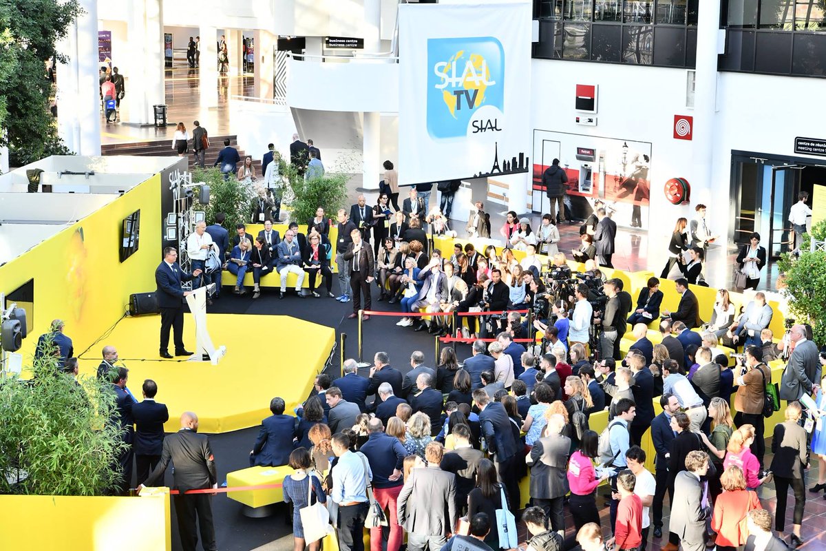 confectionprod's tweet photo. SIAL attracts broad range of confectionery and bakery businesses from around the world #SIAL #tradefair #confectionery #bakery #Paris #innovation #Germany @sial_paris @DoehlerGroup @ADMupdates #ABICAB #Brazil #confectioneryproduction..https://t.co/WpSiDK0q4t https://t.co/ab6W1ctfyE
