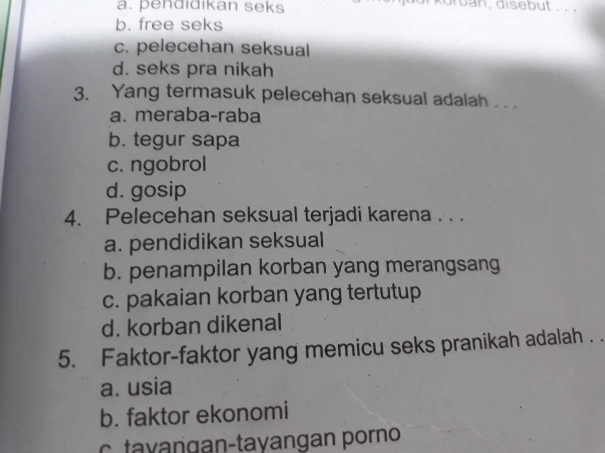 Miris Beredar Foto Buku Penjaskes Sd Kelas 5 Yang Berikan Soal Melenceng Tentang Pelecehan Seksual Tuai Kontroversi Chirpstory