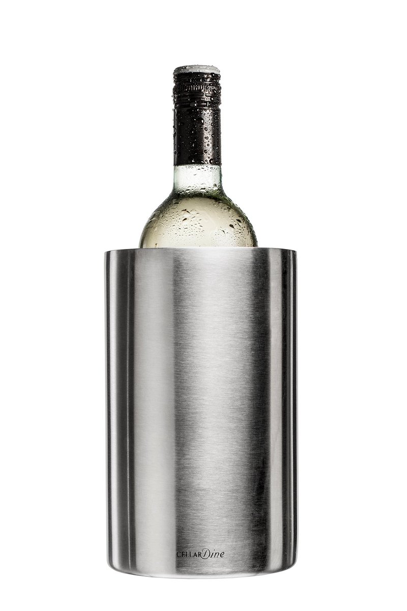 cellardine's tweet photo. The perfect accompaniment to the dining table for extended family gatherings. Keep pre-chilled wine or champagne at the perfect temperature for up to four hours using CellarDine’s Wine Cooler!
#Wineware #Wine #WineGifts
Find at @Harrods: https://t.co/kuKy1NIKEE https://t.co/F6nUzdav3j