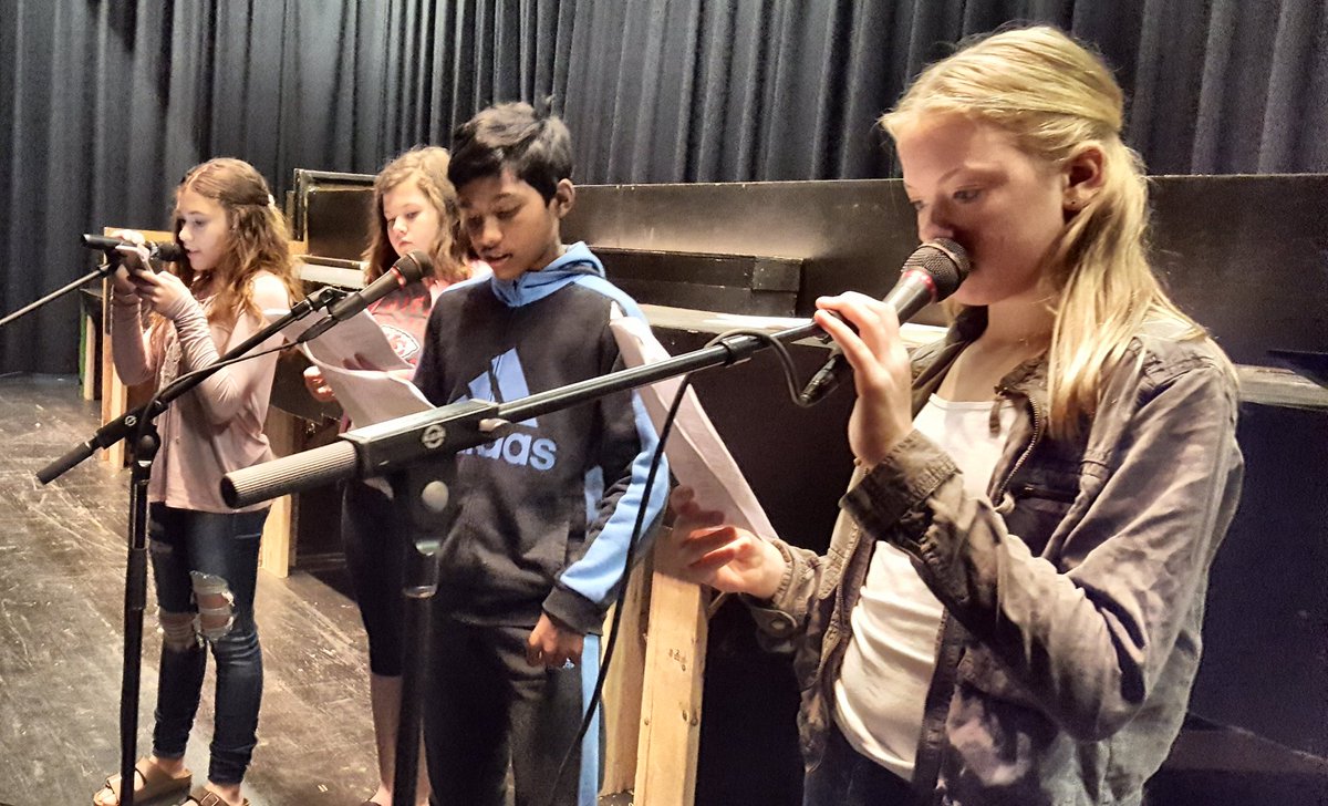 LKMSUthe's tweet photo. 7th grade Theatre students present spine-tingling radio mystery plays at LKMS with live music and sound effects! @lakewoodmiddle @BVFineArts @bvschools https://t.co/ceGVRxR219
