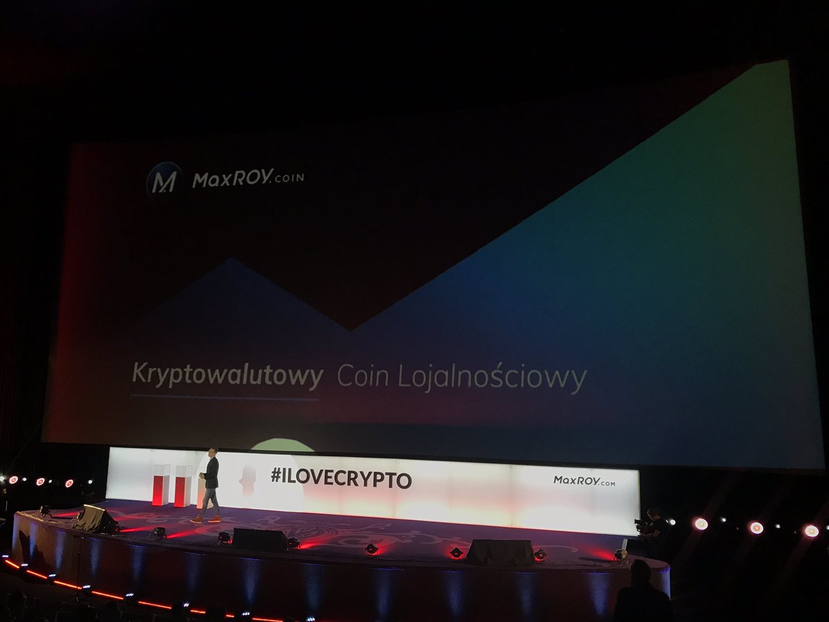 ilovecryptoPL's tweet image. @cezarylech już na scenie #ilovecrypto! 🔝 Opowiada o prowadzeniu programu lojalnościowego przy pomocy tokenu firmowego 🙌🏻✔️ #maxroycoin