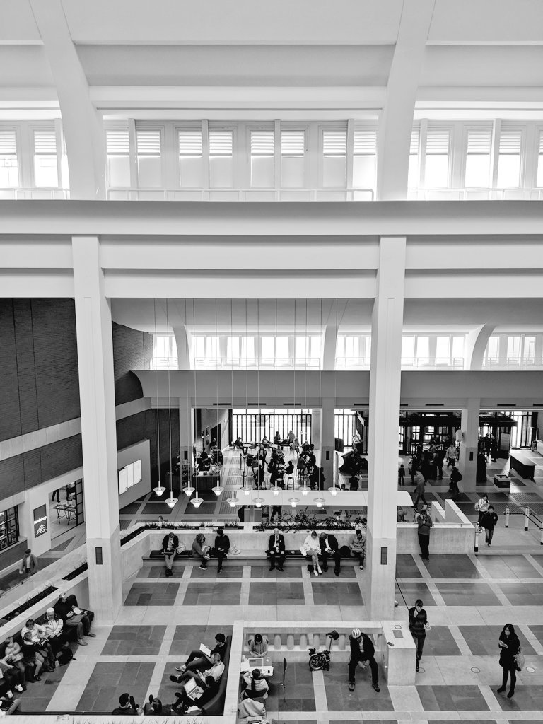 G_Maya_P's tweet photo. On the spirit of better understanding #complexbuildings I took some first hand experience @britishlibrary
The sense of productivity driven by #copresence inundates this place. Great mix of uses, people and spatial familiarity and novelty. #greatarchitecture https://t.co/xWjvhmMSDh