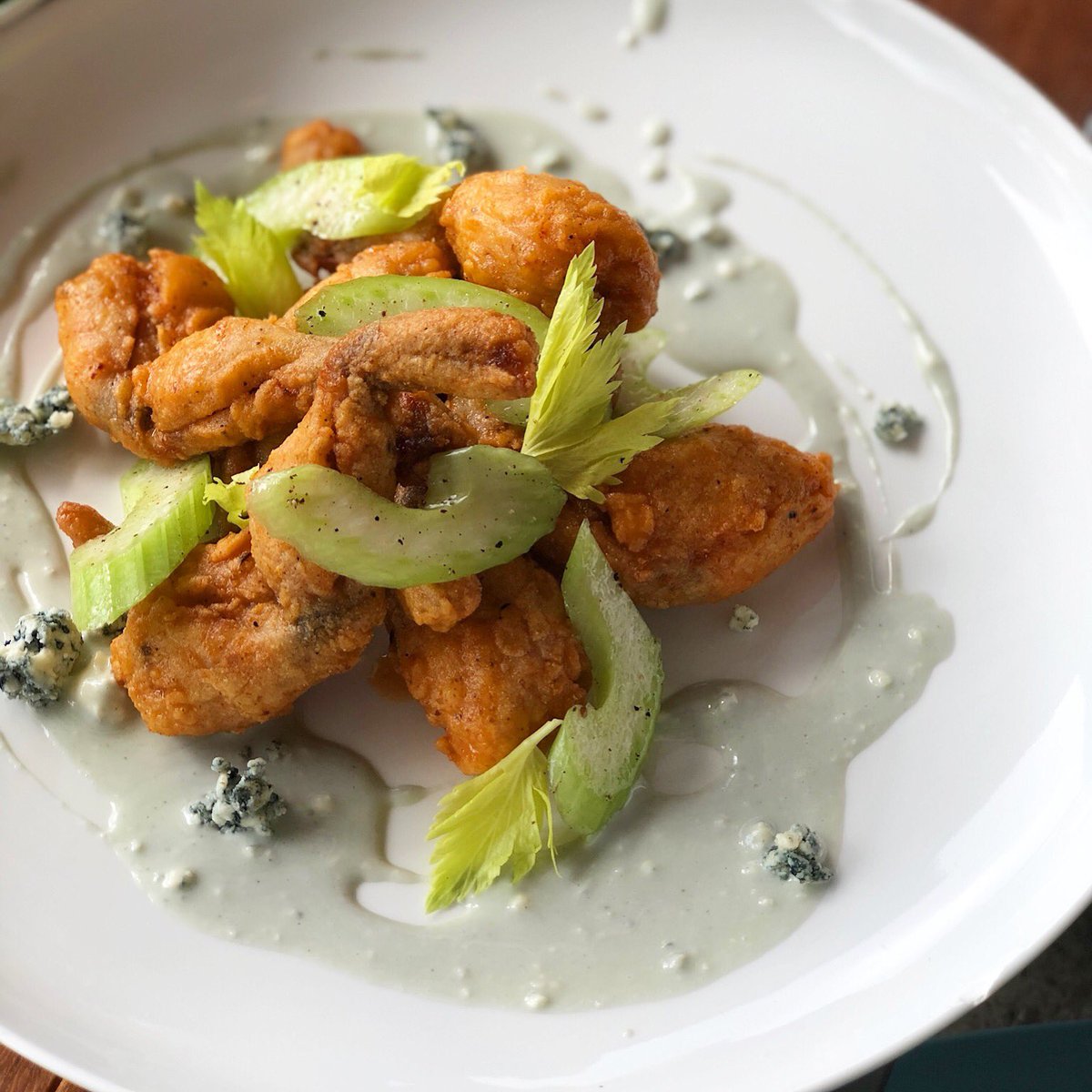 HummingbirdRAL's tweet image. New bar snacks on the menu! #frogslegs #buffalostyle #comeandgetit 📷 @jnkpublicrelations