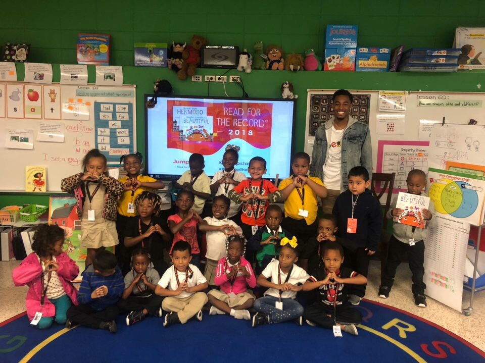VSU_BSL's tweet photo. A few of our members reading at Pinevale Elementary this morning #BSLTUESDAY #SearchUs https://t.co/xGMKR06d3N